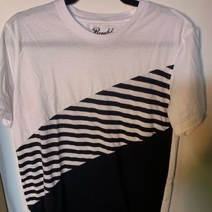 Pattern tee shirt